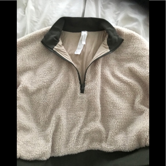 Fabletics Dream Polar Fleece Pullover - Picture 5 of 7
